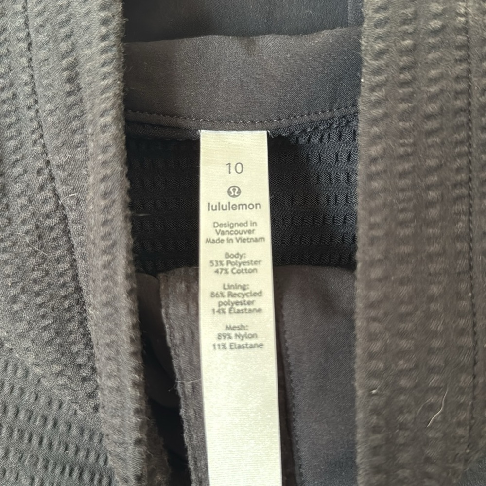 Lululemon Lightweight Jacket - Picture 2 of 6